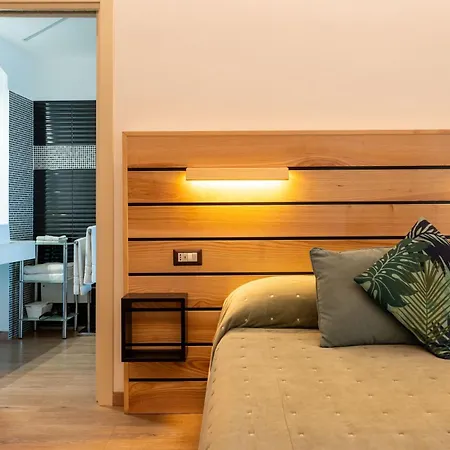Myo Charming House Apartament